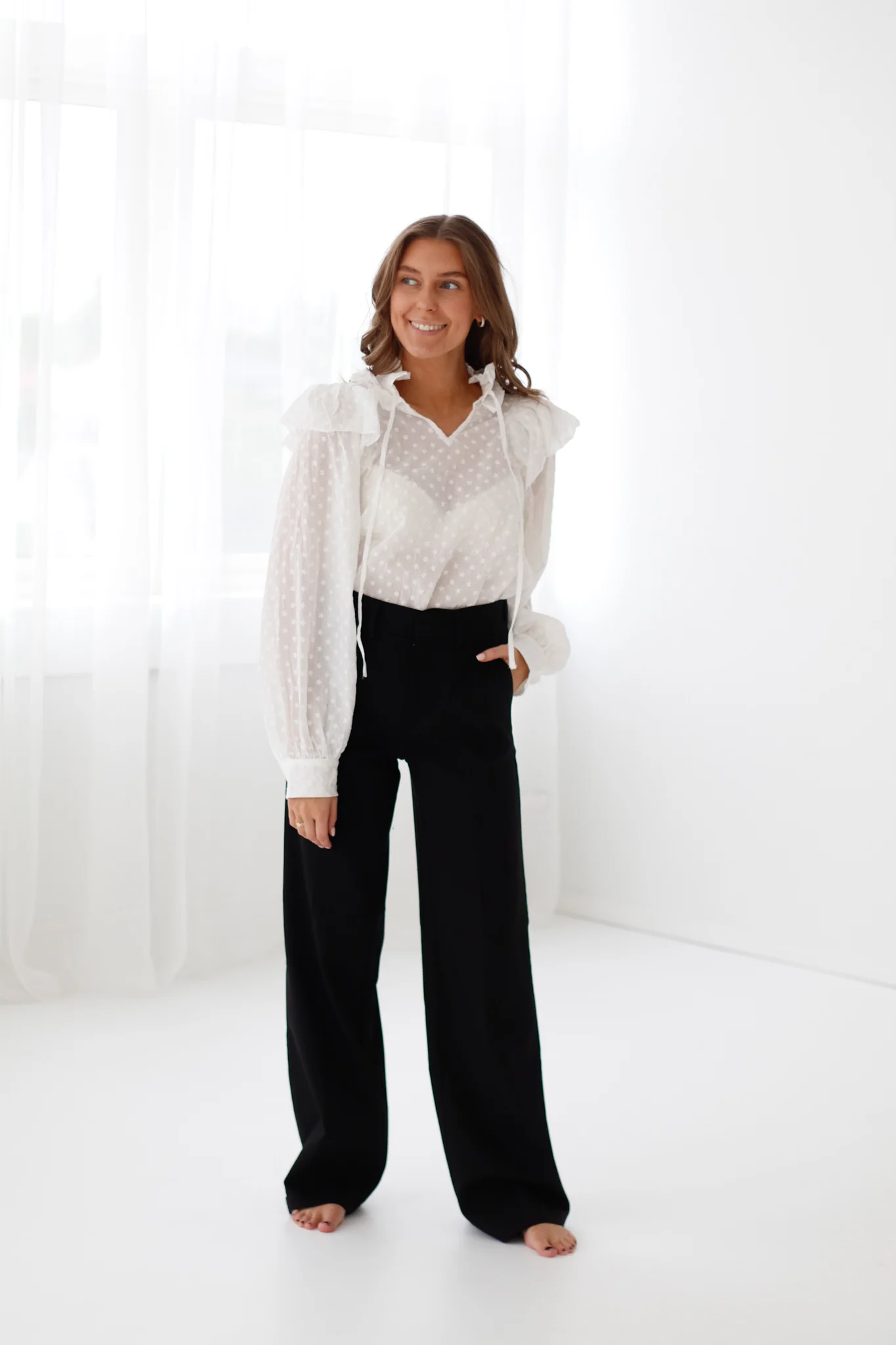 Alice Wide Pant Black 32' - Image 3