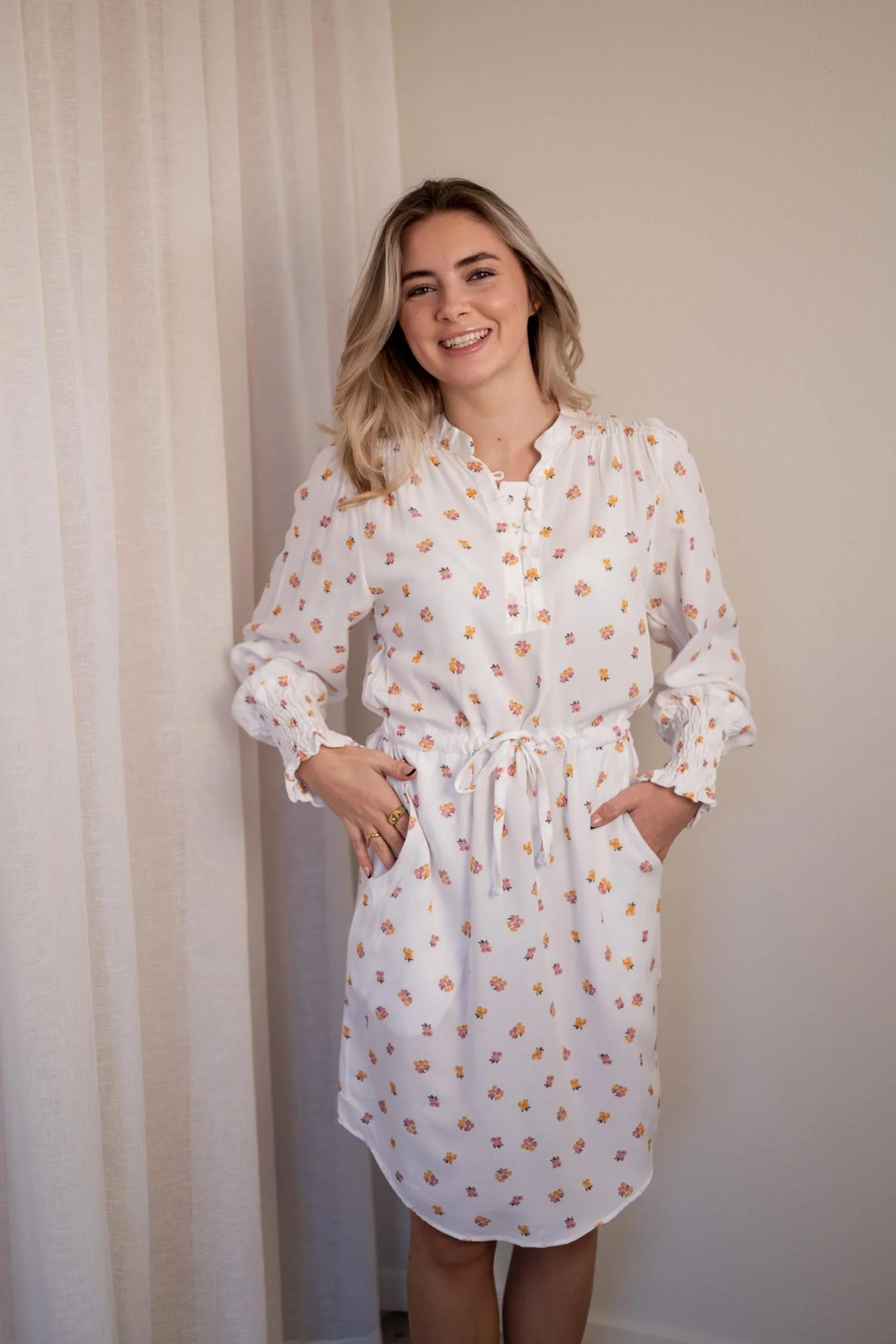 Elin Dress White - Image 2