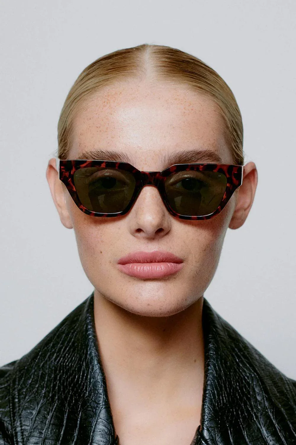 Kaws Demi Tortoise - Image 2