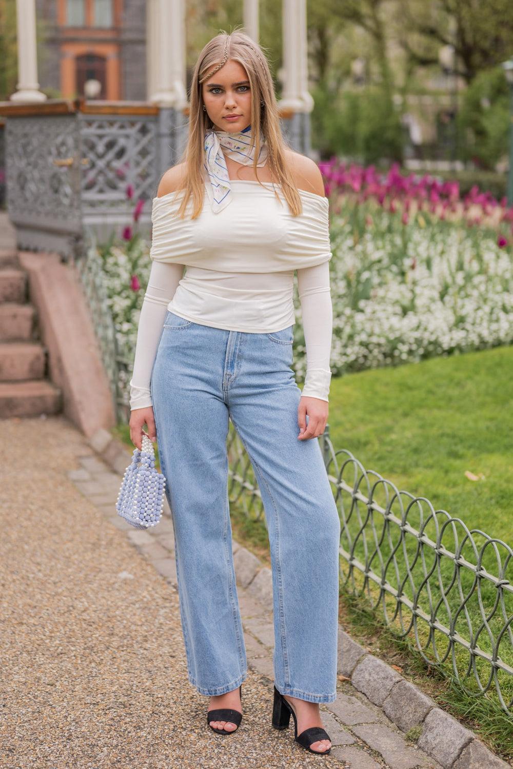 Off-Shoulder Top Offwhite - Image 3