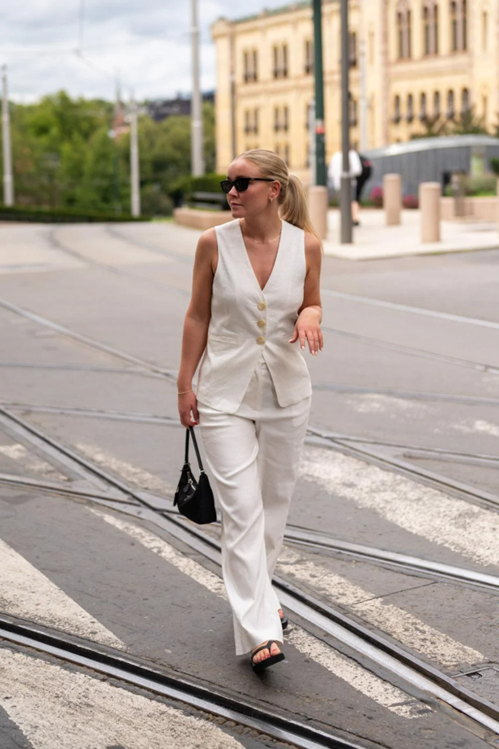 Isa Pants White - Image 3