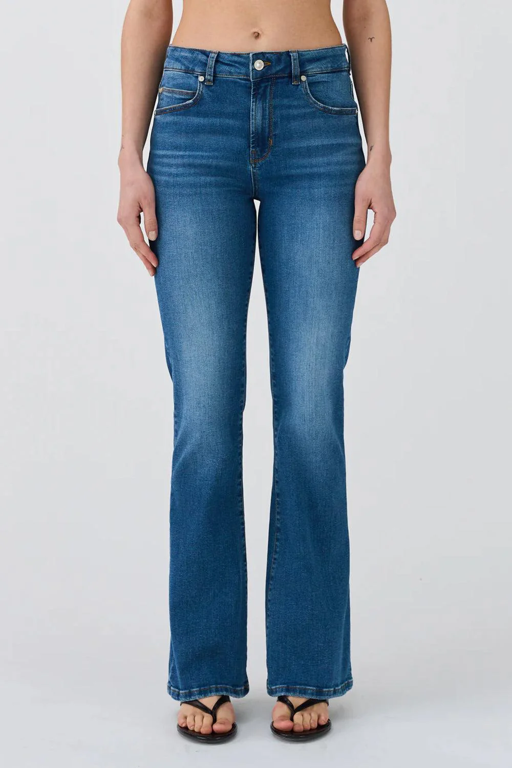 Tara Flare Jeans Wash Andorra Mid Blue 30"