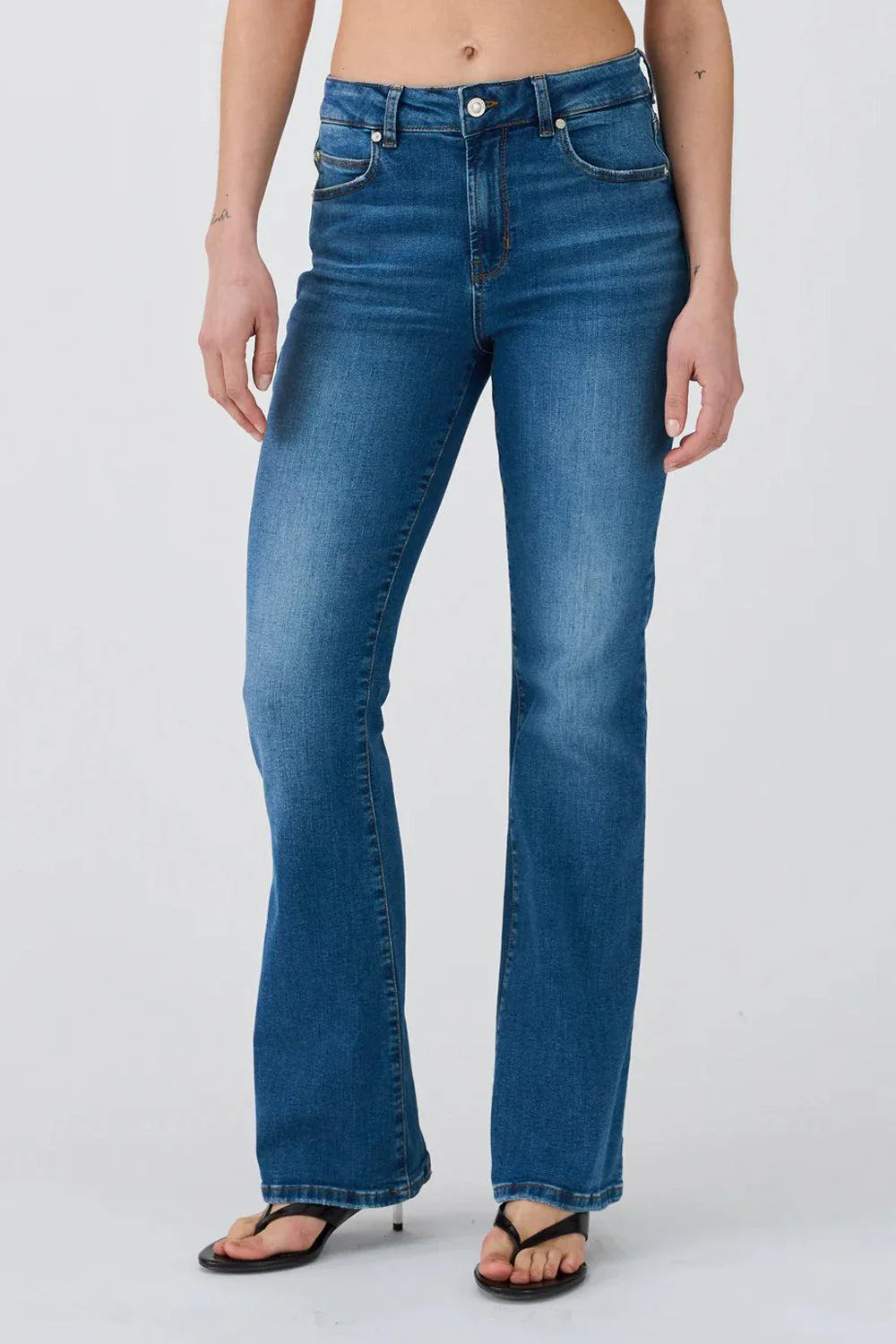 Tara Flare Jeans Wash Andorra Mid Blue 32" - Image 2