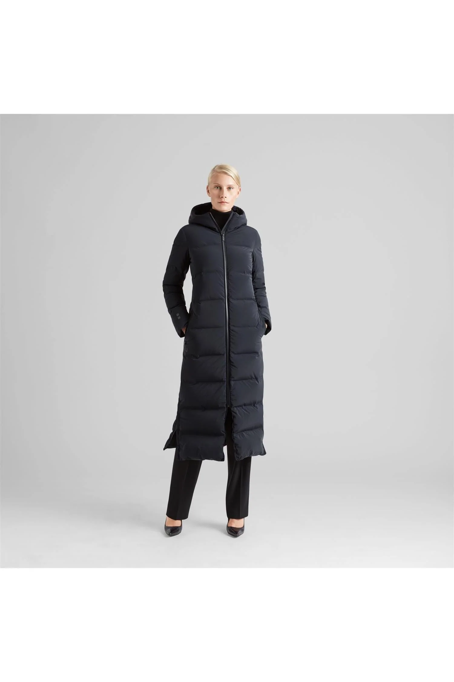 W Infinity Down Coat black - Image 2