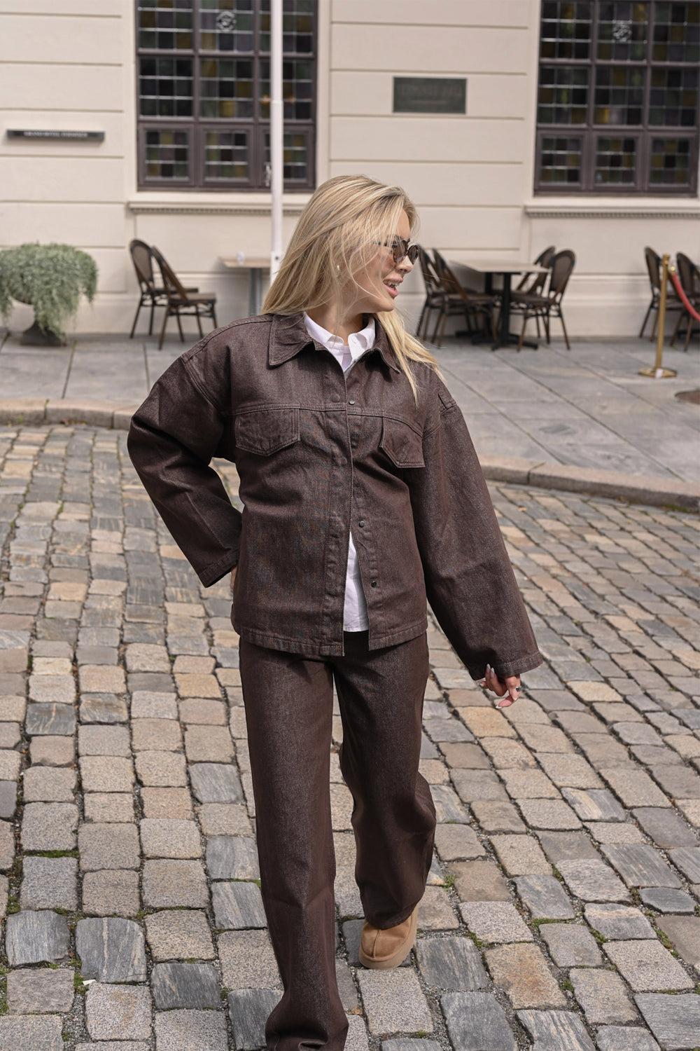 Brooke Jeans Exclusive Brown Bourgogne - Image 2