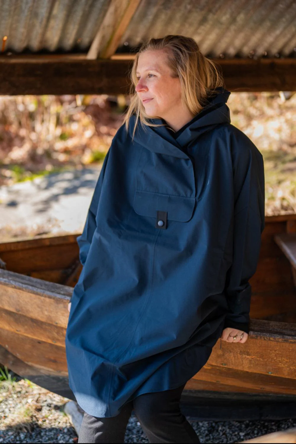 Bergen Poncho Dark Navy - Image 3