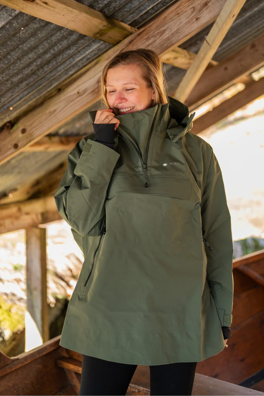 Voss Poncho Grape leaf - Image 4