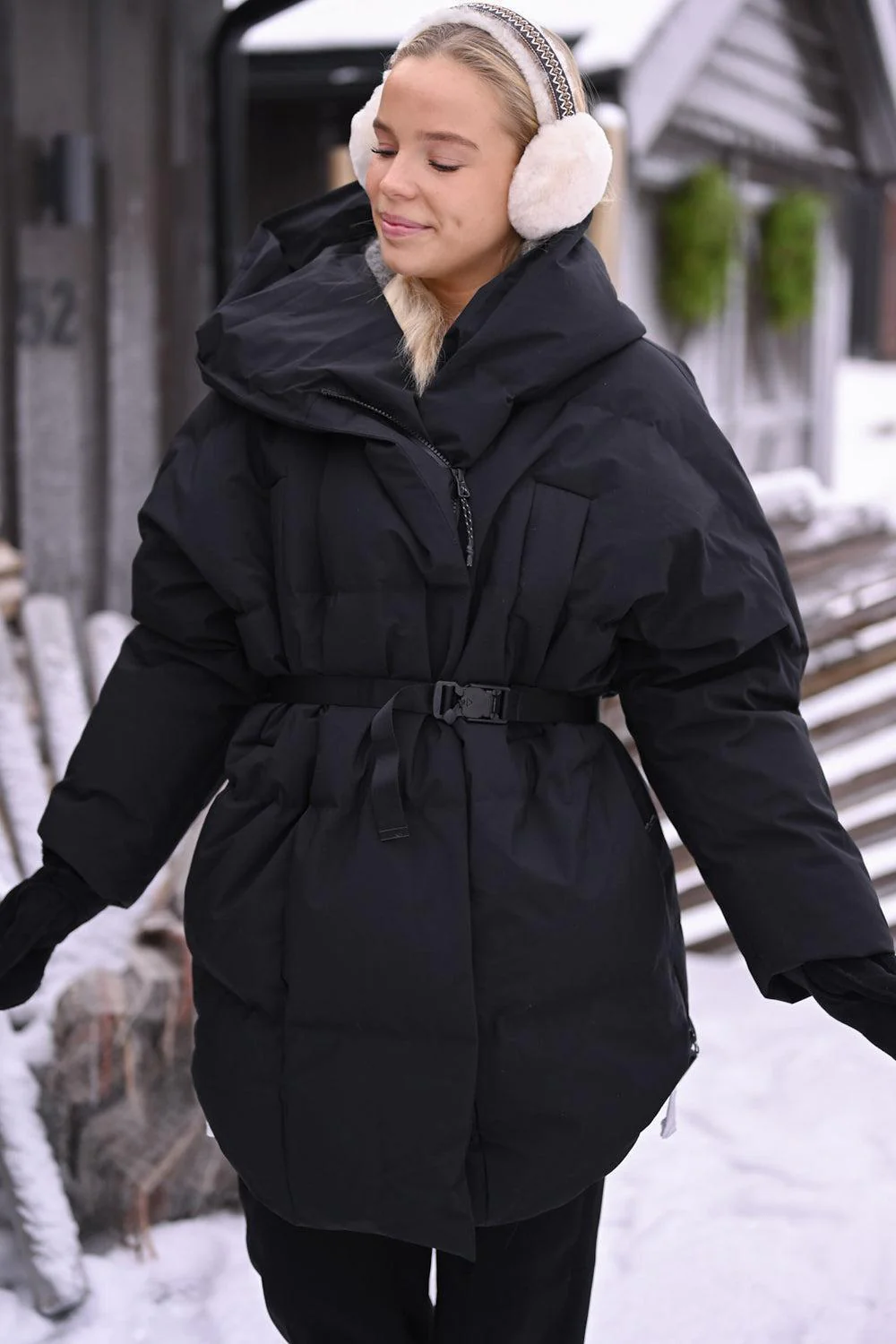 Spitsbergen Down Coat Black - Image 5