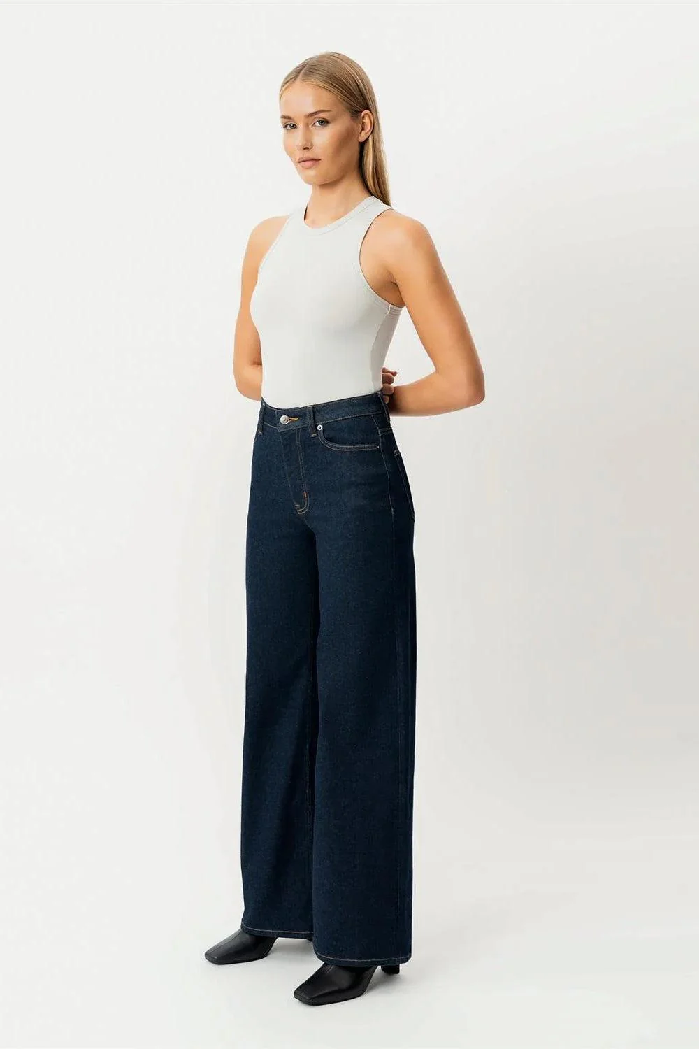 Wide ComfortDenim Jeans 32" Dark Blue - Image 5