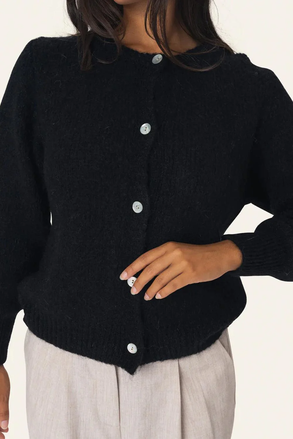 IdaIC Cardigan Black - Image 2