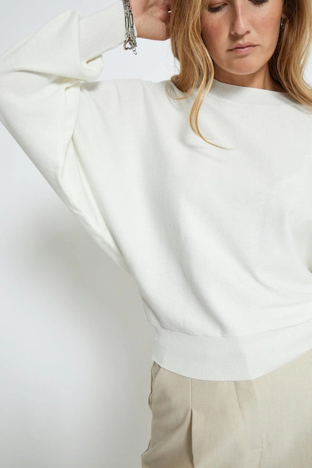 MSDana Bat Sleeve Knit Pullover Broken White - Image 4