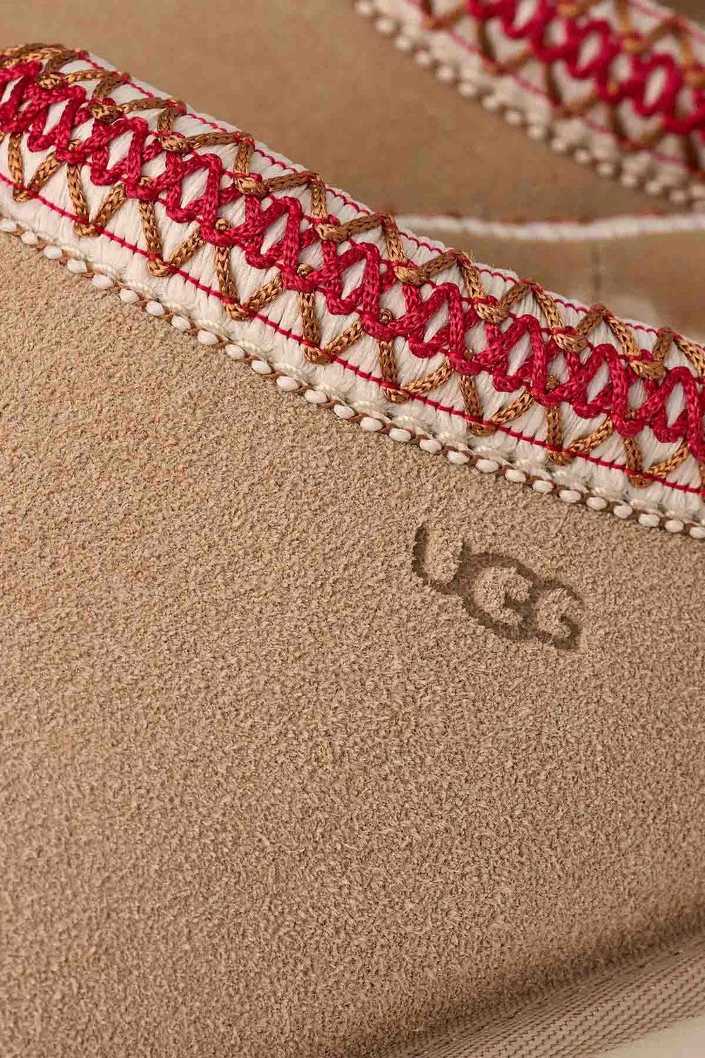 W Tasman Sand Dark Cherry - Image 3