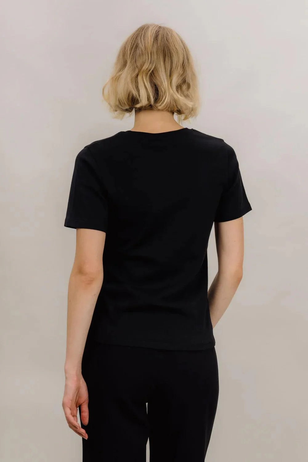 Linn Tee Black - Image 3