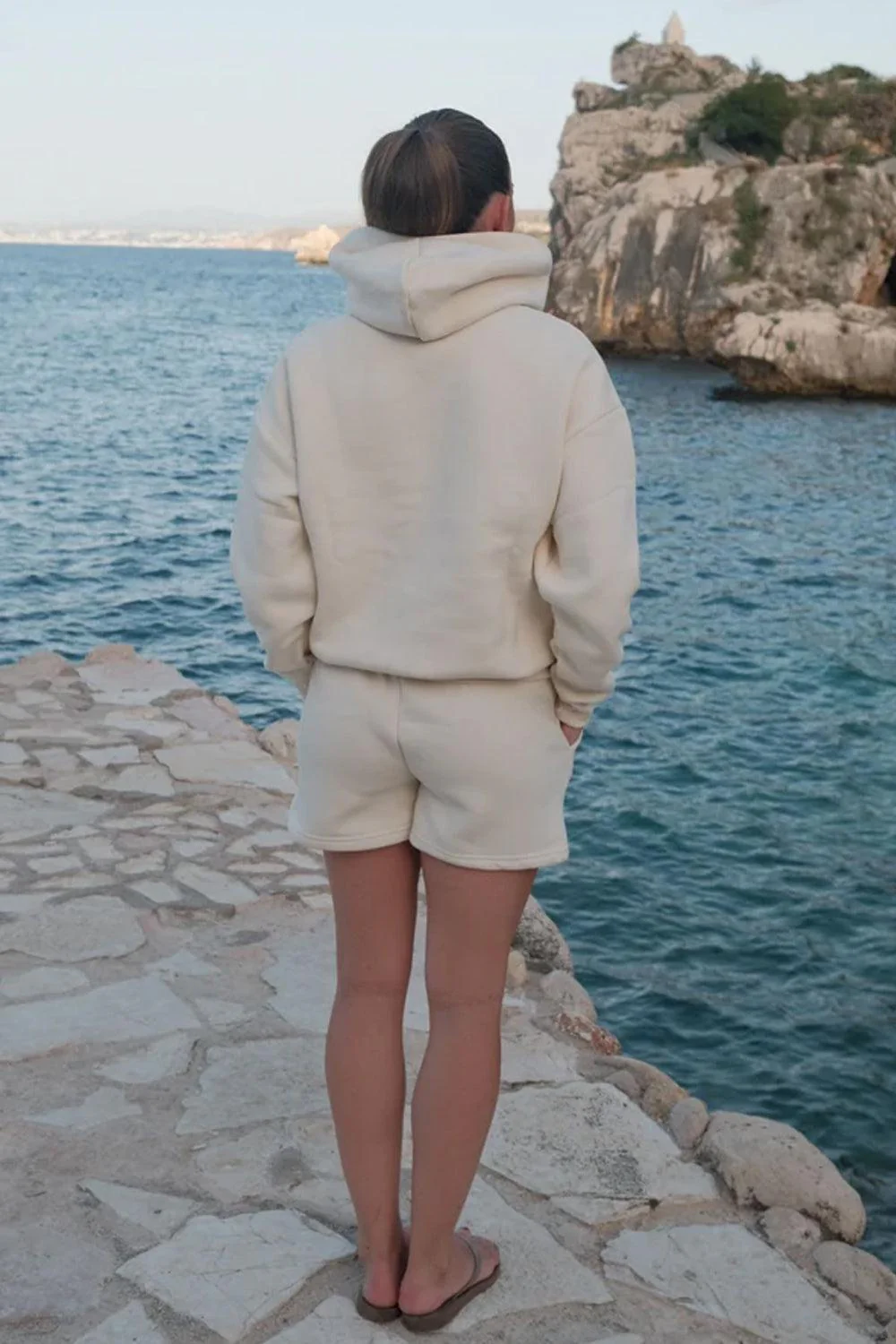 W. Pollux Jogg Shorts Creme - Image 3
