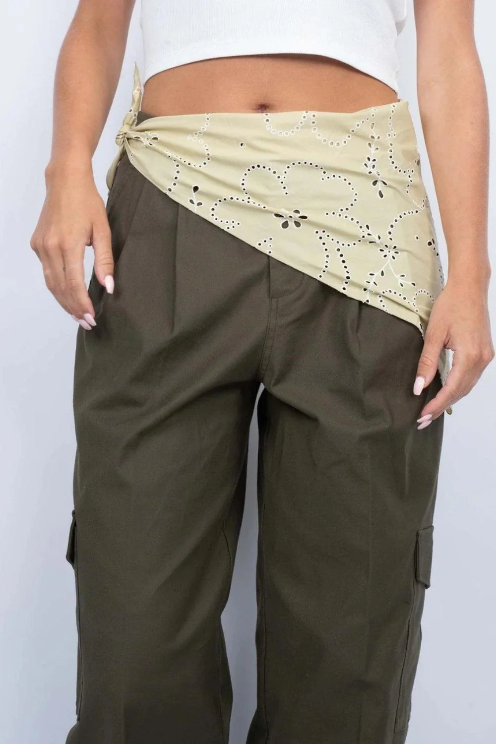 Floral Broderie Bandana Pistachio - Image 2