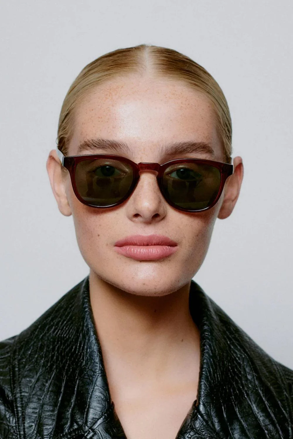 Bate Brown Transparent - Image 2