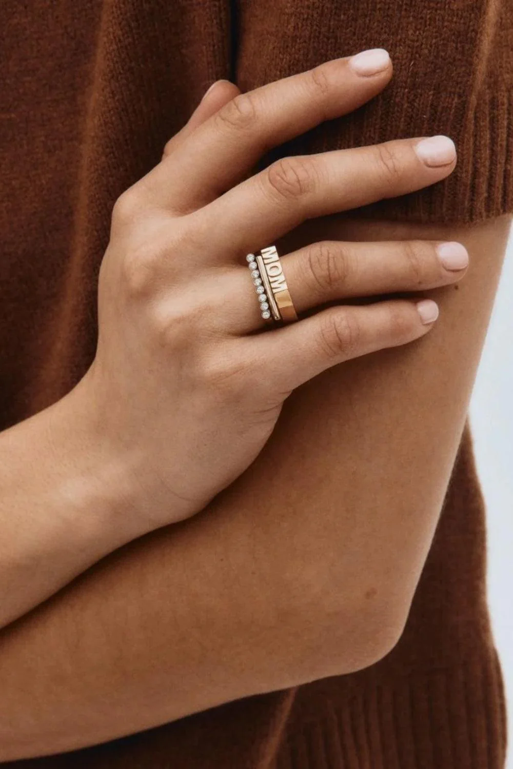 Signet Ring MOM Gold - Image 2