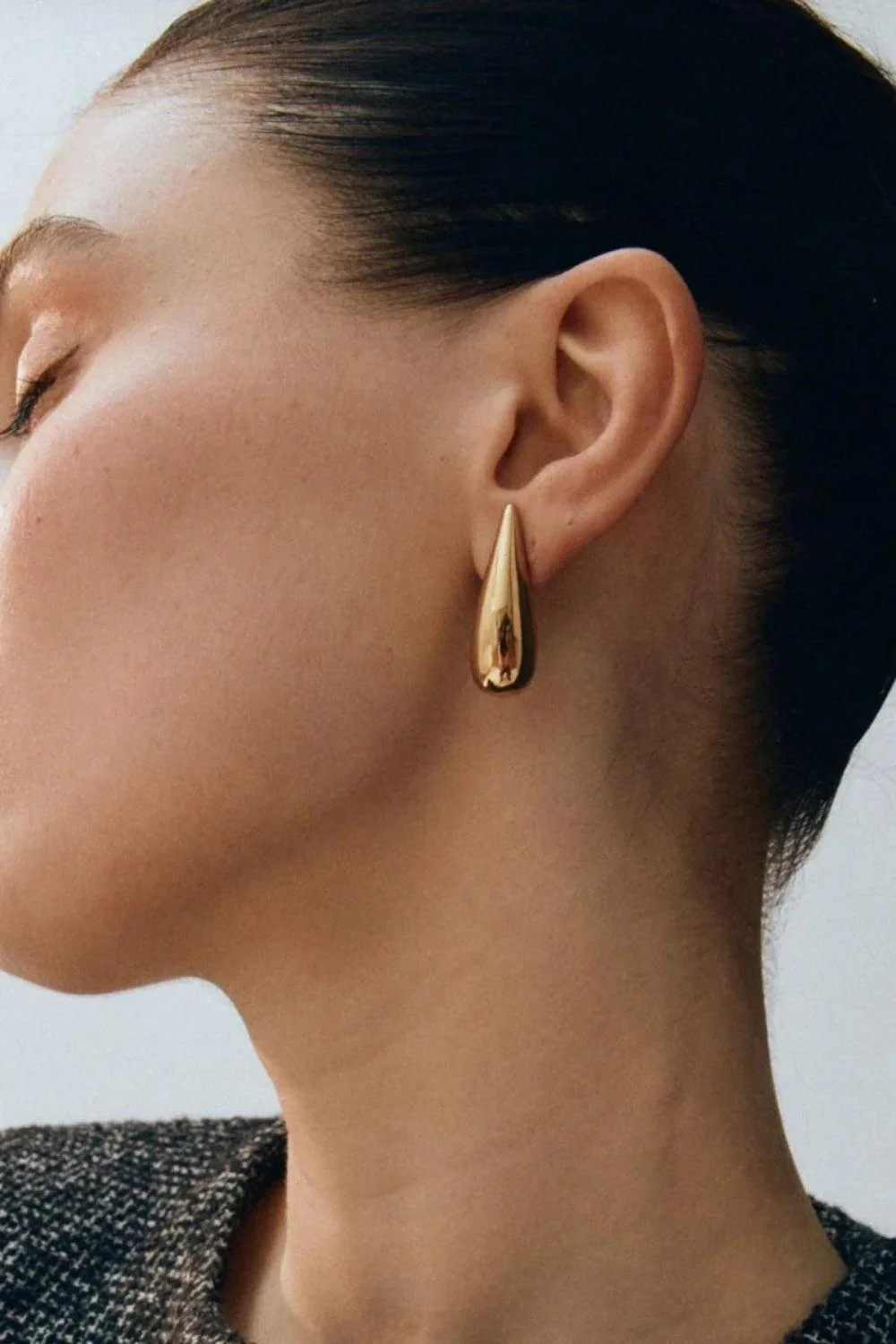 Crest Studs Gold - Image 2