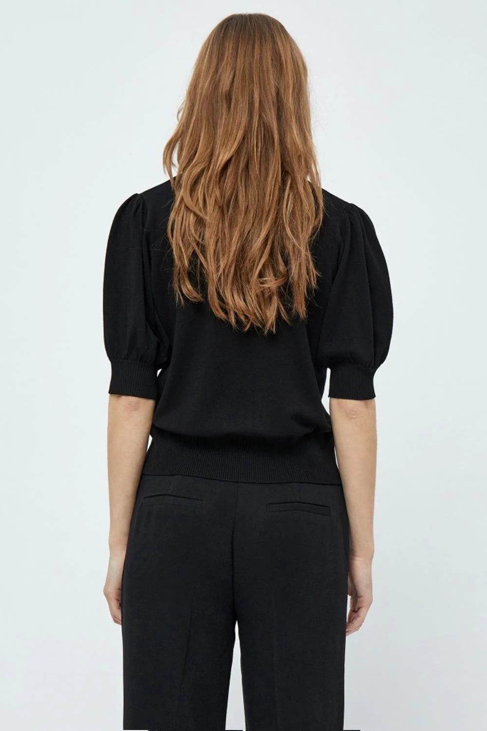 Liva Knit Tee Black - Image 3