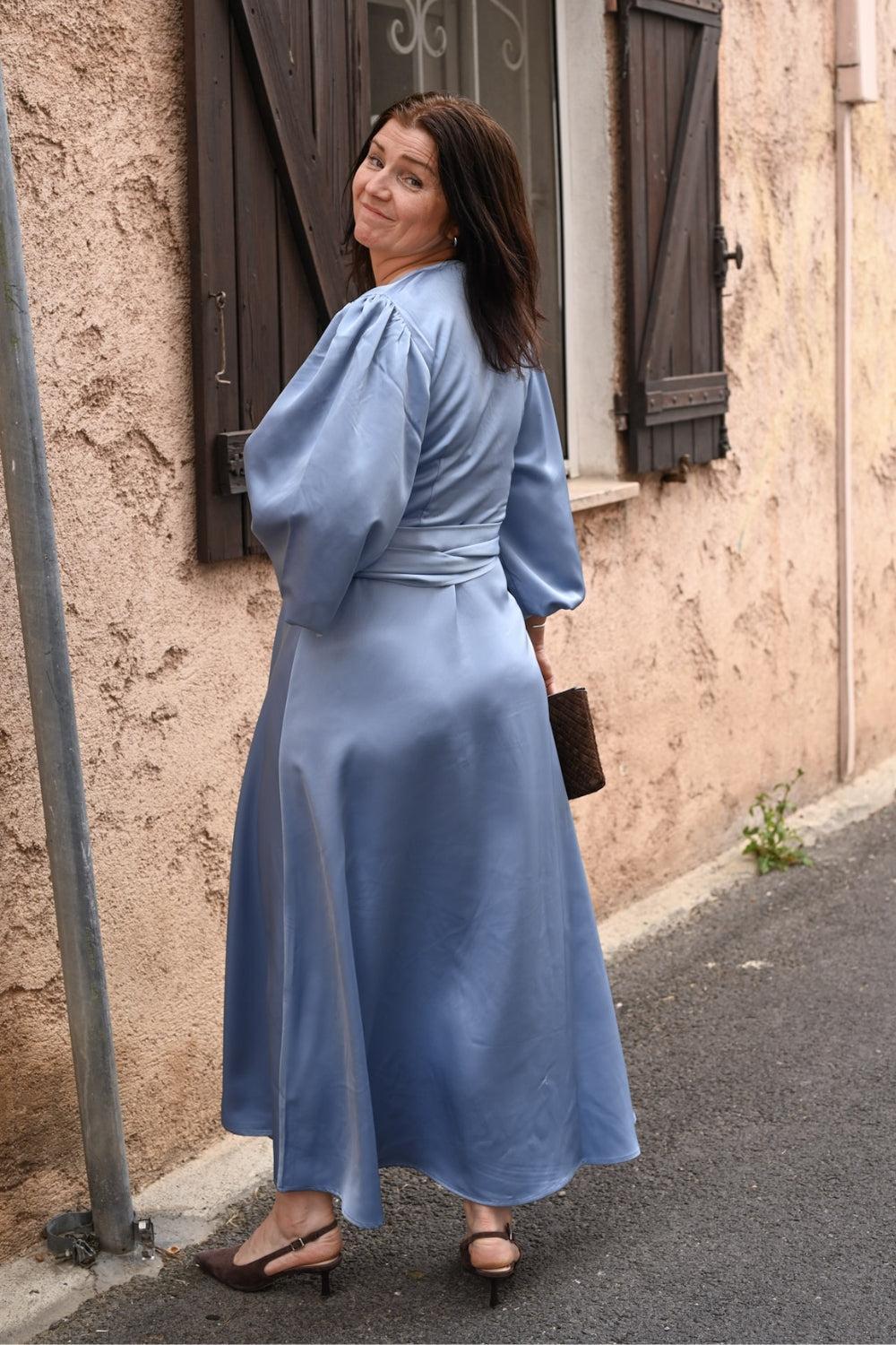 Locki Satin Maxi Dress Blue - Image 7