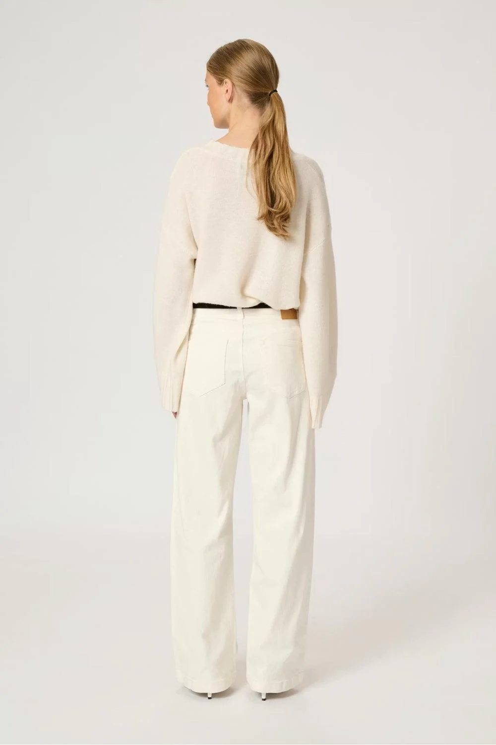 The Louis High Wide 32" White - Image 4