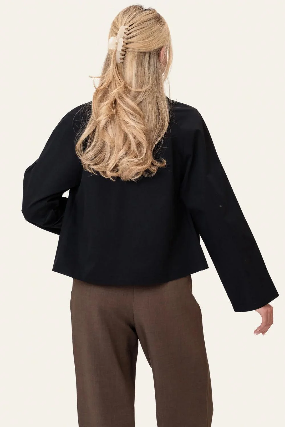 LunaIc Trenchcoat Black - Image 4