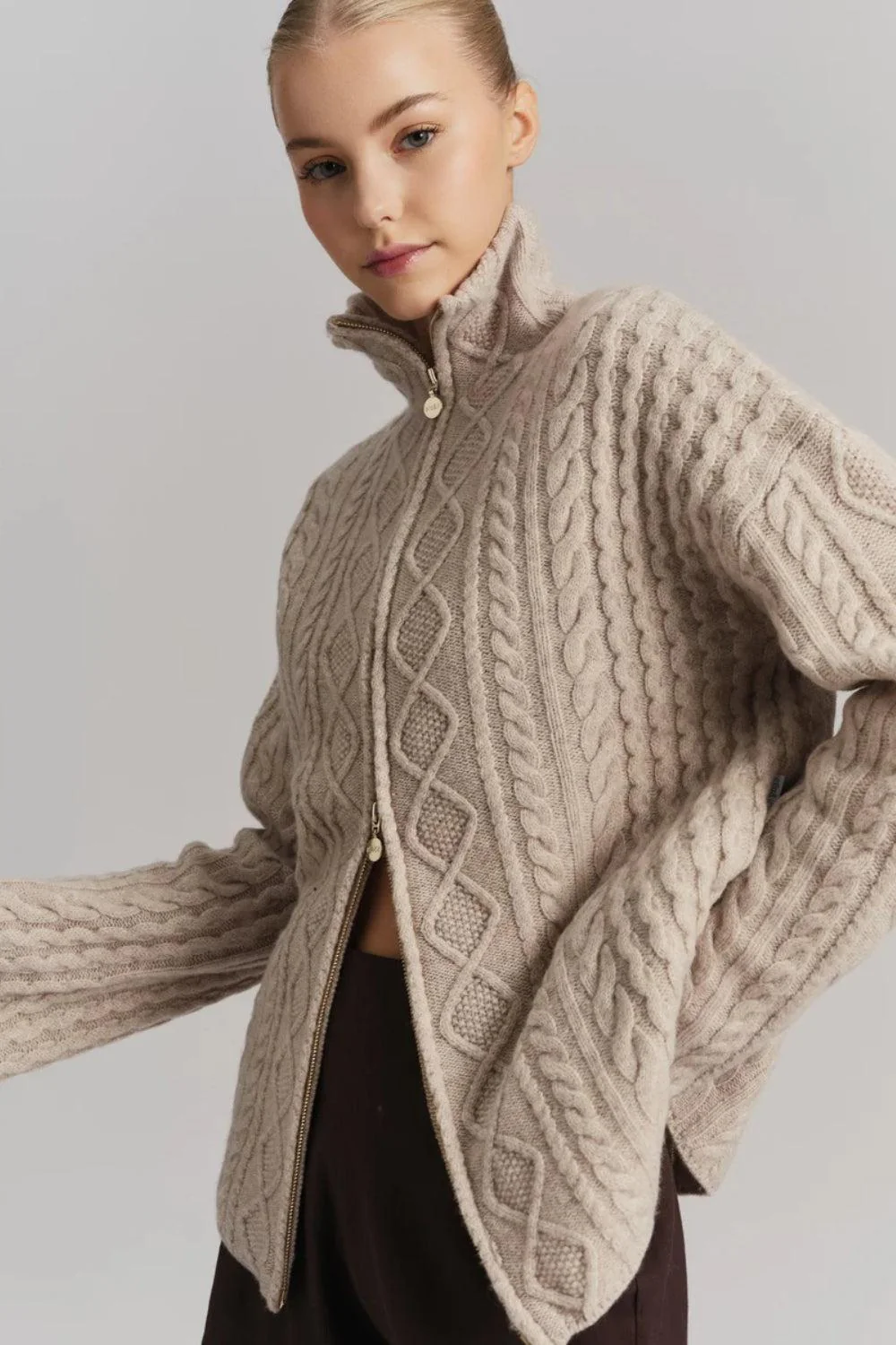 Bertine Merino Cardigan Beige - Image 3