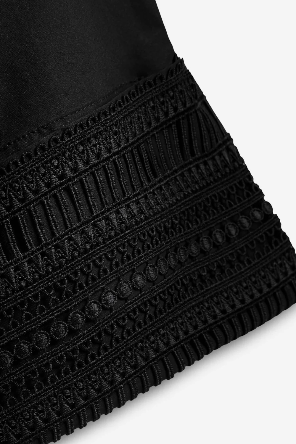 Atari Lace Shirt Black - Image 2