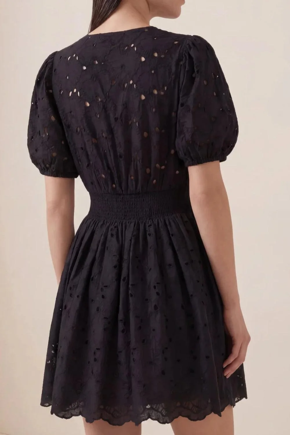 Broderie Anglaise Puffed Dress - Image 3