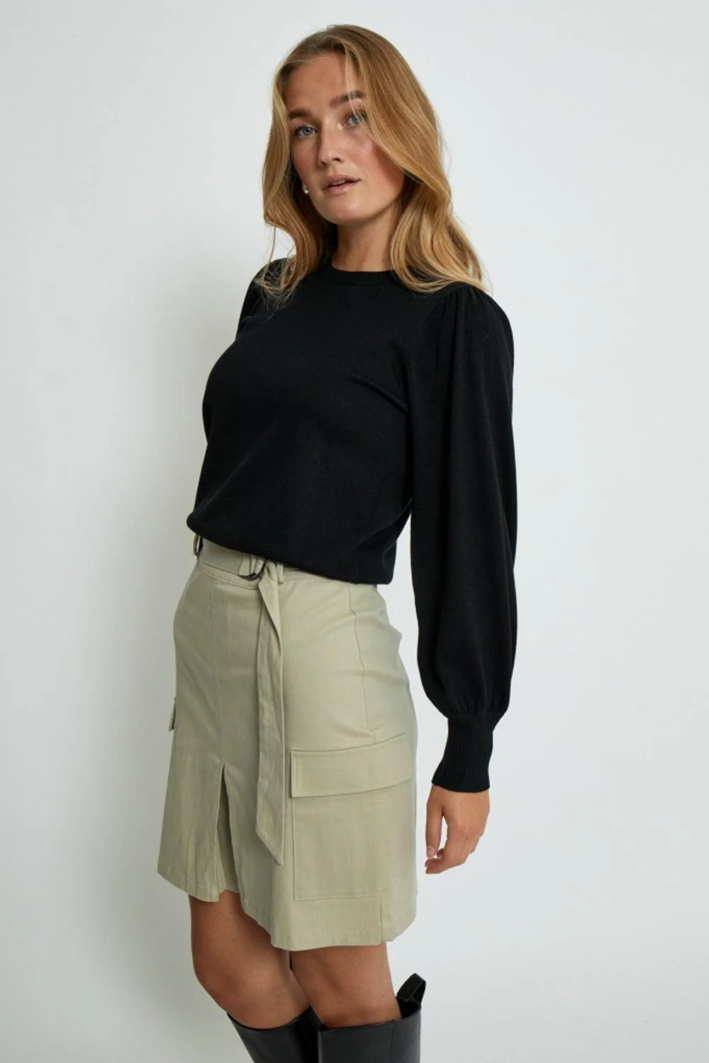 MSLiva Long Sleeve Pullover Black